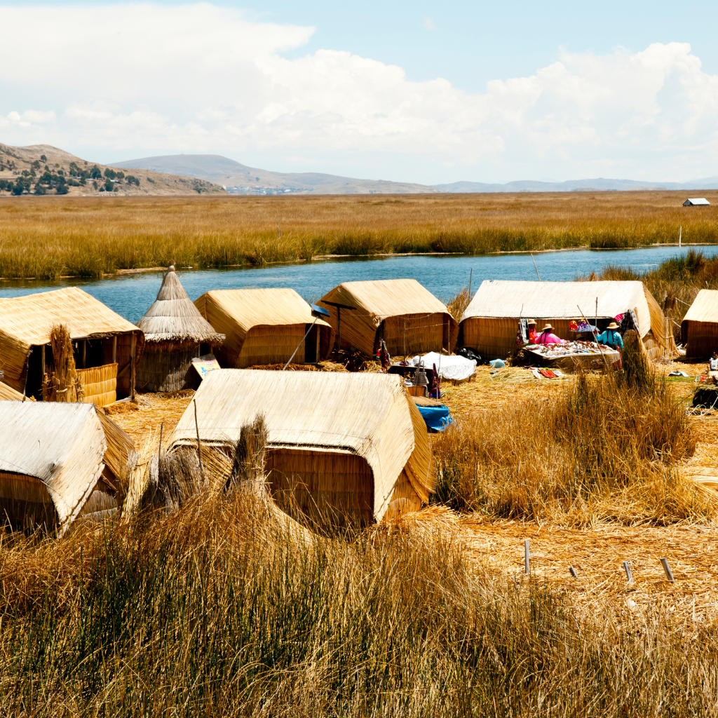 UROS / TAQUILE  (clásico 1 día completo)